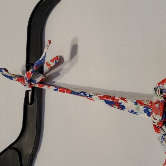 Chaps tie adjustable straps dress. Size 8 white, blue, red flower design - Picture 3 of 10